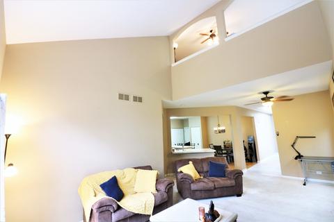 2457 Stonegate Rd, Algonquin, IL 60102 photo 4