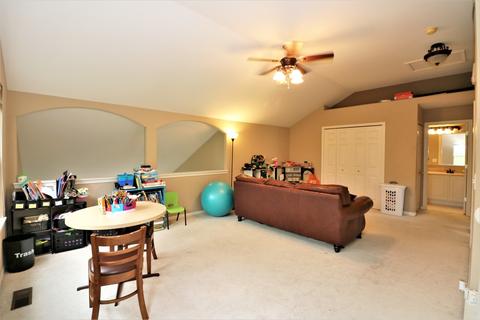 2457 Stonegate Rd, Algonquin, IL 60102 photo 5