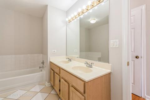 1109 Longford Rd, Bartlett, IL 60103 photo 12