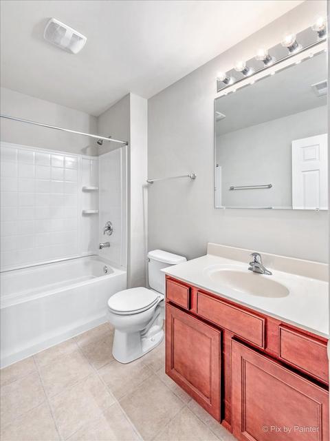 407 Blackstone Ave, Elgin, IL 60124 photo 10