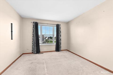 649 Chestnut Ridge Dr, Minooka, IL 60447 photo 12