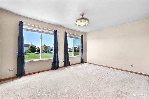 649 Chestnut Ridge Dr, Minooka, IL 60447 photo 9