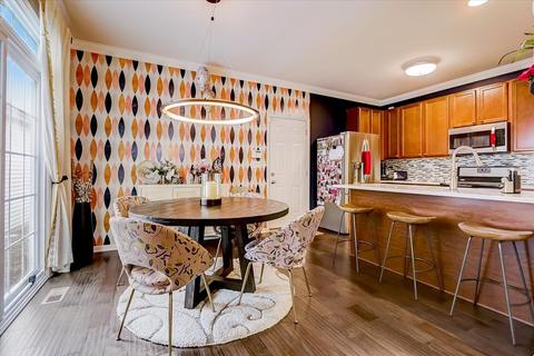 3635 Hyde Park Ct, Elgin, IL 60124 photo 9