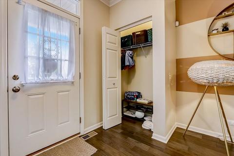 3635 Hyde Park Ct, Elgin, IL 60124 photo 3
