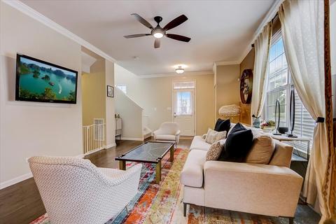 3635 Hyde Park Ct, Elgin, IL 60124 photo 6