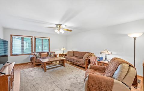 111 Lilac Ct, Rolling Meadows, IL 60008 photo 6