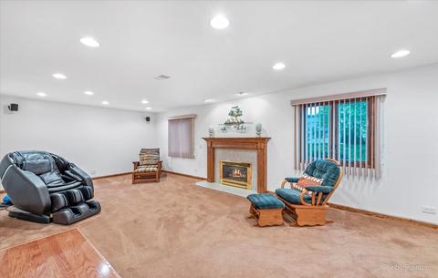 111 Lilac Ct, Rolling Meadows, IL 60008 photo 21