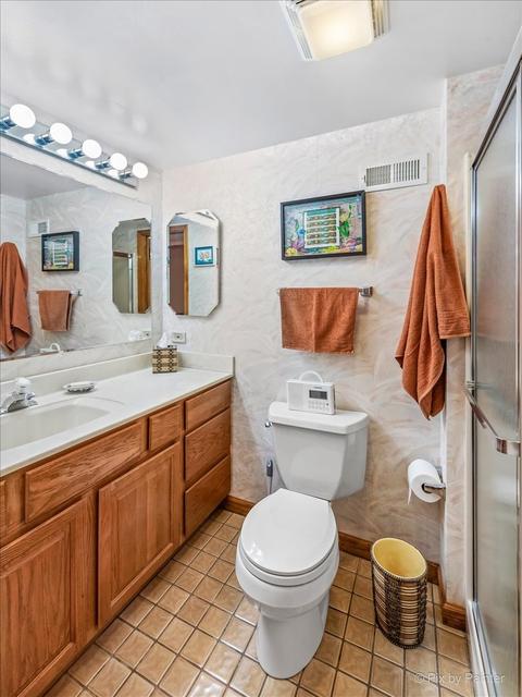 111 Lilac Ct, Rolling Meadows, IL 60008 photo 26