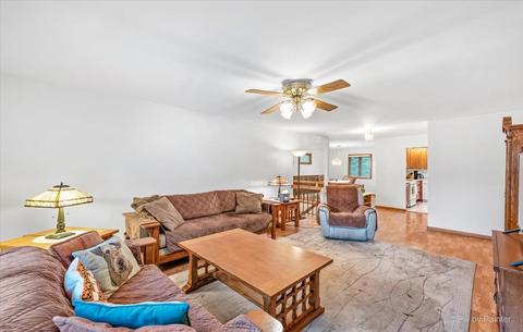 111 Lilac Ct, Rolling Meadows, IL 60008 photo 7