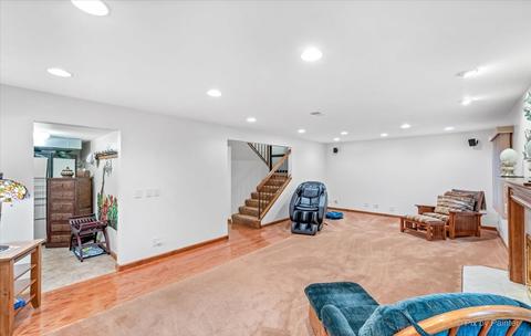 111 Lilac Ct, Rolling Meadows, IL 60008 photo 23