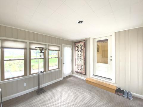 327 E Union St, Seneca, IL 61360 photo 20