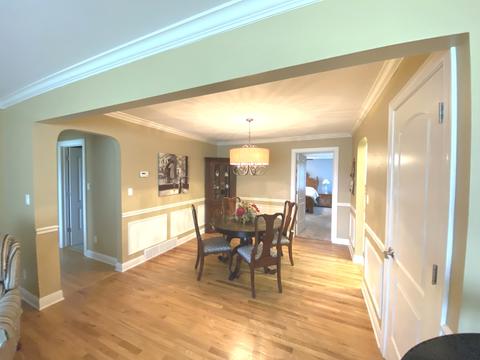 327 E Union St, Seneca, IL 61360 photo 7