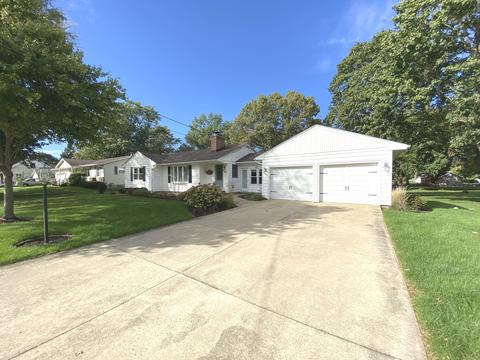 327 E Union St, Seneca, IL 61360 photo 1