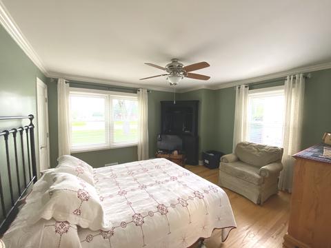 327 E Union St, Seneca, IL 61360 photo 14