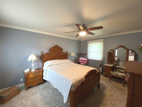 327 E Union St, Seneca, IL 61360 photo 12