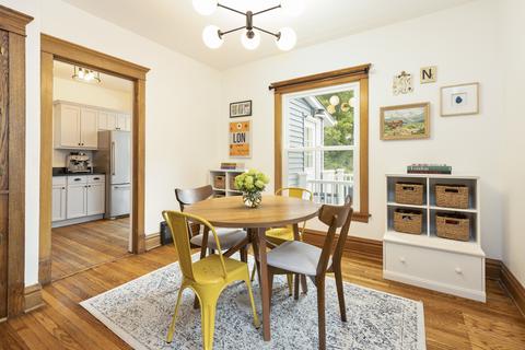 822 Mapleton Ave, Oak Park, IL 60302 photo 9