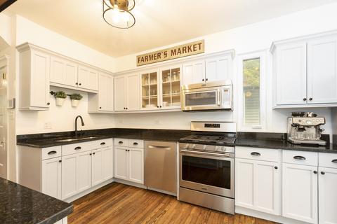 822 Mapleton Ave, Oak Park, IL 60302 photo 11