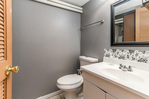 1020 Pheasant Run Ln, Aurora, IL 60504 photo 12