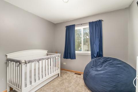 1020 Pheasant Run Ln, Aurora, IL 60504 photo 9