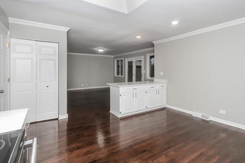 3301 Plum Grove Dr, Rolling Meadows, IL 60008 photo 6