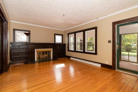 907 N Evans St, Bloomington, IL 61701 photo 7