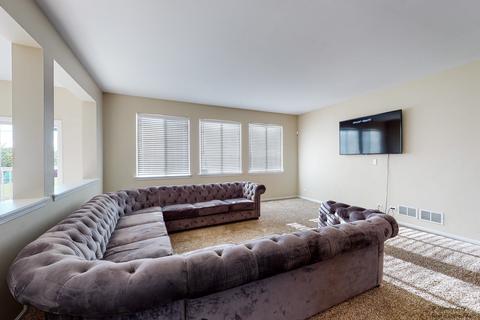 917 Freeman St, Plano, IL 60545 photo 16