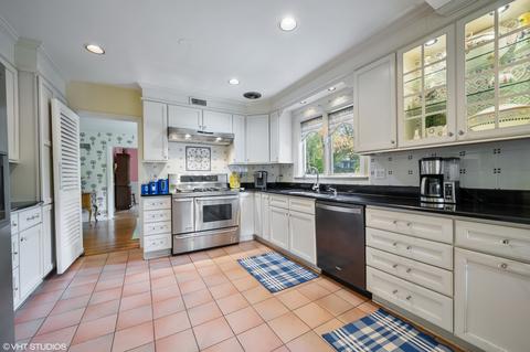 1035 Sunset Rd, Winnetka, IL 60093 photo 4