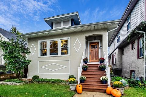 1027 Mapleton Ave, Oak Park, IL 60302 photo 2