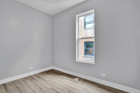 64 E 68th St, Chicago, IL 60637 photo 40