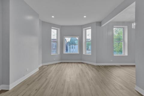 64 E 68th St, Chicago, IL 60637 photo 25