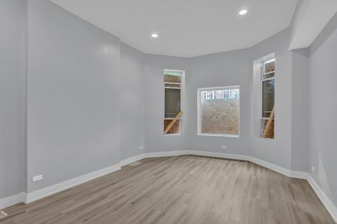 64 E 68th St, Chicago, IL 60637 photo 5