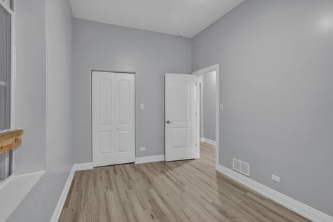 64 E 68th St, Chicago, IL 60637 photo 21