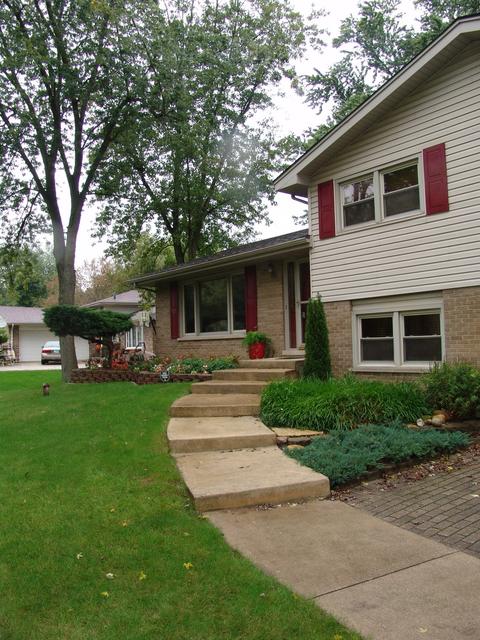 22736 Lahon Rd, Steger, IL 60475 photo 2