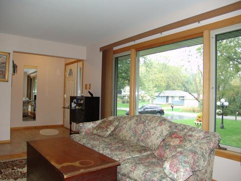 22736 Lahon Rd, Steger, IL 60475 photo 8