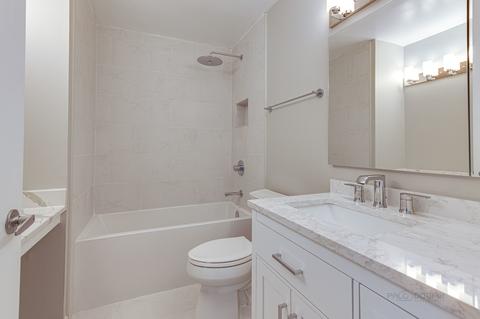 30 E Huron St #2404, Chicago, IL 60611 photo 4
