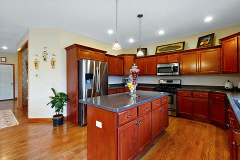 465 Spring Park Loop, Bourbonnais, IL 60914 photo 8