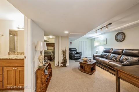 7606 S Artesian Ave, Chicago, IL 60652 photo 13