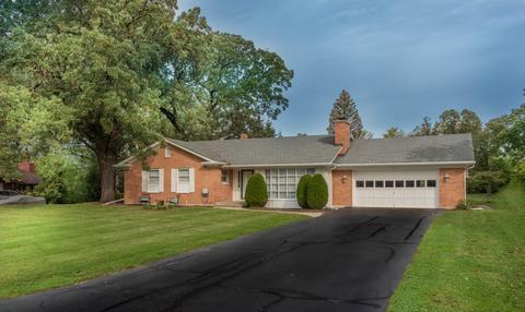 1128 Forest Dr, Elgin, IL 60123 photo 1