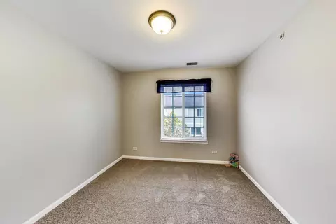 85 Cantal Ct, Wheeling, IL 60090 photo 37