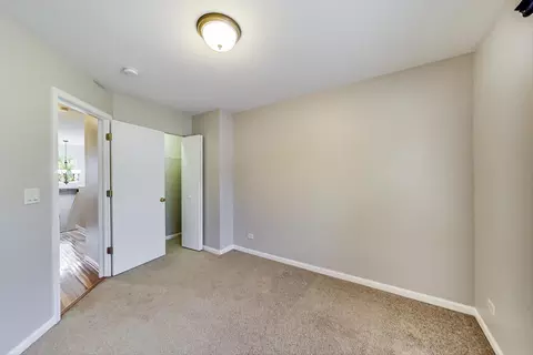 85 Cantal Ct, Wheeling, IL 60090 photo 38