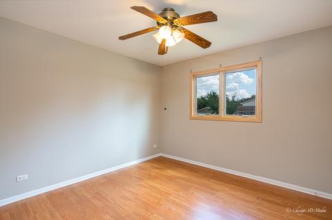 598 King Ln, Des Plaines, IL 60016 photo 11