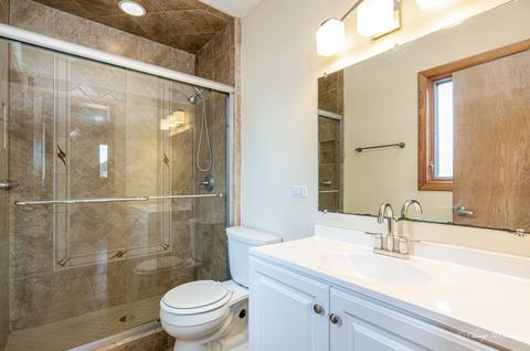 598 King Ln, Des Plaines, IL 60016 photo 12