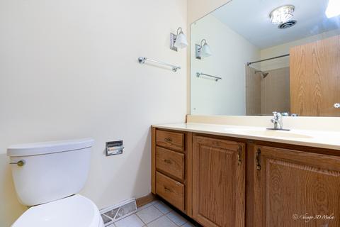 598 King Ln, Des Plaines, IL 60016 photo 13