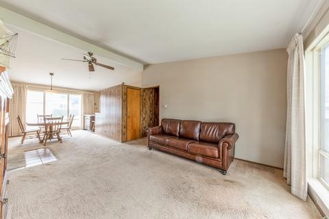 3803 Raven Ln, Rolling Meadows, IL 60008 photo 5