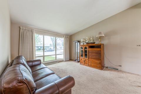 3803 Raven Ln, Rolling Meadows, IL 60008 photo 4