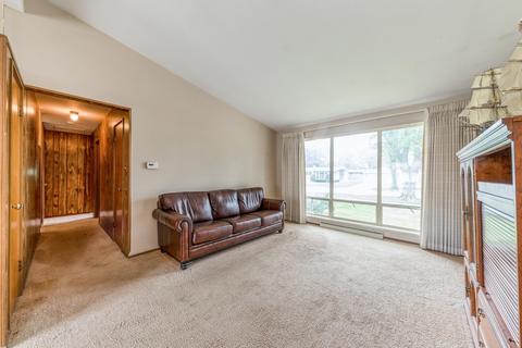 3803 Raven Ln, Rolling Meadows, IL 60008 photo 3
