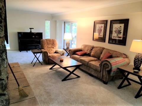 100 E Surrey Ln, Barrington, IL 60010 photo 18