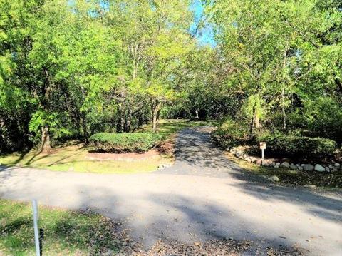 100 E Surrey Ln, Barrington, IL 60010 photo 3