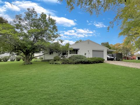 1008 La Cresta Dr, Freeport, IL 61032 photo 3