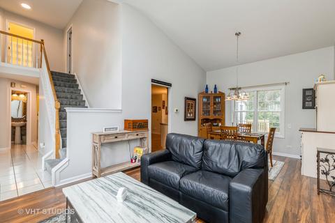 340 Aberdeen Dr, Algonquin, IL 60102 photo 4